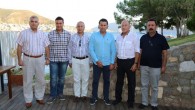27 Eylül 2014 Cumartesi – Trafo Bodrum’da konaklama sektörü temsilcilerinin de katıldığı “Bodrum’da Squash Turizmi” konulu bir toplantı düzenlendi. Toplantıya Bodrum Belediye Başkanı Mehmet Kocadon başta olmak üzere Gelişmekte olan Spor Branşları Federasyonu (GOSBF) Squash Asbaşkanı Güven Karakuş, GOSBF Motonotik As Başkanı […]