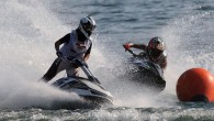 Kemer Belediyesi sponsorluğunda Kemer Enduro Motosiklet Kulübü’nün organize ettiği Türkiye Su Jeti Şampiyonası 4’üncü ayak yarışı Kemer Plajı Kuğulu Park önünde düzenlenecek. Yarış, 25 Ekim Cumartesi günü serbest ve sıralama antrenmanlarıyla başlayacak. Yamaha Stock Slalom, Yamaha Stock Drag, Drag Open […]