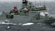 Doğu Akdeniz’de Güney Kıbrıs Rum Kesimi’nin, KKTC’nin bölgedeki hak ve menfaatlerini yok sayarak başlattığı ve Yunanistan’ın da aktif destek verdiği sondaj çalışması nedeniyle Türk Hükümeti, Deniz Kuvvetleri Komutanlığı’nın hareket alanını genişletti. VURMA YETKİSİ YOK Ancak Deniz Kuvvetleri için belirlenen angajman kuralının Suriye sınırındaki gibi “vurma” yetkisini […]