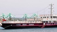 Türk firmasına ait “Love Boat Vanga” adlı gemi bir süre önce Avustralyalı bir turizm firmasına kiralandı. Bu arada Türk şirketinin saldırı ve rehin alma olaylarıyla korku salan Somalili korsanlardan korunmak üzere anlaştığı emekli iki SAT komandosu, anlaşmadan vazgeçilmesi üzerine beraberlerindeki silahları […]
