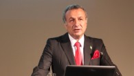 Türkiye Seyahat Acentaları Birliği’nin (TÜRSAB) resmi internet sitesinde bir yazı paylaşan TÜRSAB Başkanı Başaran Ulusoy, son dönemde Türkiye’nin yakın coğrafyasında yaşanan çatışmaları değerlendirdi. Hiçbir savaşın kazananı olmadığına vurgu yapan Ulusoy, Türkiye’nin bölgede yaşanan savaştan ekonomi ve turizm gelirleri açısından etkilenmediğini […]