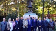 İzmir Büyükşehir Belediyesi İzmir Akdeniz Akademisi tarafından 27-28 Kasım 2014 tarihlerinde düzenlenen “Uluslararası Akdeniz Tarihi, Kültürü ve Siyaseti Sempozyumu”, Kültürpark İzmir Sanat’ta başladı. Akdeniz ülkelerinin tarihi, kültürel ve siyasi birikimlerinin tartışıldığı sempozyum, konusunda uzman tarihçiler, yazarlar, kültür yöneticileri ve diplomatlar […]