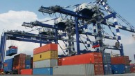 Gümrük ve Ticaret Bakanlığının Gümrük Yönetmeliğinde Değişiklik Yapılmasına Dair Yönetmeliği, Resmi Gazete’de yayımlandı. Buna göre, gümrüklerde diplomatik muafiyetten yararlananların beraberlerinde gelen eşyaları için hiç bir beyan aranılmayacak ve söz konusu eşyalar muayene edilmeyecek. Gümrük bölgelerine denizyolu ile getirilen dolu konteynerlerin, […]