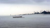 İstanbul Boğazı bugün sis nedeniyle çift taraflı olarak geçişlere kapatılırken, Çanakkale Boğazı’ndan tanker geçişinde herhangi bir sorunbulunmuyor.  Edinilen bilgiye göre, Çanakkale Boğazı’nda kuzey yönüne geçiş için tanker beklemezken, güney yönüne geçiş için 4 tanker bekliyor.  İstanbul Boğazı’nda ise yoğun sis nedeniyle geçişle yapılamıyor.