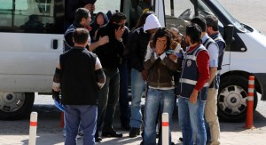 Alınan bilgiye göre, ilçeye bağlı Bitez Mahallesi Şah Caddesi’nde vatandaşların