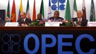 Petrol İhraç Eden Ülkeler Örgütü (OPEC) ülkelerinin petrol gelirlerinin 2015’te yüzde 46 azalması bekleniyor. ABD Enerji Enformasyon İdaresi (EIA), ‘Kısa Dönem Enerji Görünümü Aralık’ raporunda üye ülkelerin net petrol ihracat gelirlerinin 2014’te, 2013’e göre yüzde 14 düştüğünü, 2015’te yüzde 46 […]