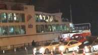 Kaza saat 19.30 sıralarında meydana geldi. İDO’nun açıklamasına göre, Harem-Sirkeci seferini yapmakta olan Sultanahmet adlı arabalı vapur, İstanbul Boğazı’ndan transit geçiş yapmakta olan Tanais Dream adlı 168 metre uzunluğundaki kargo gemisine hafif şekilde temas etti. Sürtünme sonucunda Sultanahmet gemisinin üst […]