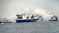 Yunanistan’ın Patra Limanı’ndan 422 yolcusu ve 56 kişilik mürettebatıyla İtalya’ya sefer yaparken yangın çıkan “Norman Atlantic” adlı feribotta bulunan bütün yolcuların kurtarıldığı bildirildi. Yunan medyasındaki haberlerde, 53’ü Türk vatandaşı 422 yolcudan 5’inin hayatını kaybettiği, kalan yolcuların kurtarıldığı kaydedildi. Feribotta yalnızca […]