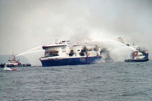 Yunanistan’ın Patra Limanı’ndan 422 yolcusu ve 56 kişilik mürettebatıyla İtalya’ya