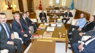 27 Aralık 2014 Cumartesi – turizmhaberleri.com/ haber merkezi Geçtiğimiz günlerde kriz algısı konusunda turizmcileri uyaran Kültür ve Turizm Bakanı Ömer Çelik; ” Turizm sektörünün kriz varmış gibi konuşması, bir kriz algısı üretmesi ya da oda fiyatlarının kırılması gibi bir takım tekliflerde bulunması […]