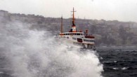 Şehir Hatları’ndan yapılan açıklamaya göre; Beşiktaş -Üsküdar, Kadıköy-Kabataş, Kadıköy-Beşiktaş ve Kabataş-Kadıköy-Adalar vapur seferleri iptal edildi. Kadıköy’de bulunan Beşiktaş iskelesinde bekleyen yolcular yapılan anonslarla uyarıldı. Bazı yolcular iskelede beklemeye devam ederken bazı yolcuların da taksiyle Beşiktaş’a geçtiği görüldü. İDO da tüm iç hat deniz otobüsü […]