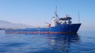 Geminin bir motorunun arıza nedeniyle devre dışı kaldığı, geminin çalışan tek motoruyla sürüklendiği belirtildi. Söndüren 10 adlı kurtarma gemisi ile Barboros Hayrettin Paşa Gemisi, KOFSO’ya ulaşmak için harekete geçti. İki Sahil Güvenlik ve Kıyı Emniyet Kurtarma Gemisi ve helikopter de […]