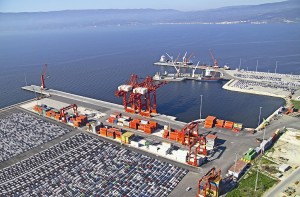 Hızla büyüyen global lojistik sektörü, Türkiye’de üs haline getirdiği İstanbul’dan