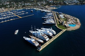 Bu yıl 61. kez kapılarını açan “Londra Boat Show’a 450’nin