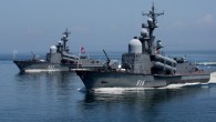 Rusya Savunma Bakanı Sergey Şoygu, ülkesinin Kırım, Polonya ve Litvanya arasındaki Kaliningrad ve Kuzey Kutbu’ndaki askeri gücünü pekiştireceğini söyledi. Şoygu, bakanlıkta düzenlediği değerlendirme toplantısında 2015 yılı için planlarını açıkladı.  Bu yıl tüm stratejik yönlerde silahlı kuvvetlerin muharebe yeteneklerinin geliştirilmesine odaklanacaklarını […]