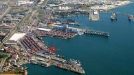 Mersin Uluslararası Liman İşletmeciliği, geçen hafta Mersin Ticaret ve Sanayi Odası’nda konvansiyonel yük artışı sebebiyle oluşan aksaklıkların değerlendirildiği toplantıyla ilgili açıklama yaptı. Mersin Uluslararası Liman İşletmeciliği tarafından yapılan açıklamada, toplantıda, geçen yıl ülkede yaşanan kuraklık sebebiyle artan buğday ithalatı, liman […]