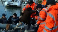 Sahil Güvenlik Akdeniz Bölge Komutanlığı ekipleri, Mersin açıklarındaki Togo bandıralı ‘Burçin’ isimli gemiye götürülmek üzere çok sayıda yatak, yastık, battaniye ve gıda maddesi temin edildiği bilgisini aldı. Bunun üzerine “TCSG Yaşam” adlı arama kurtarma gemisi, 3 ani müdahale botu ve […]