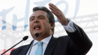 Yunanistan Savunma Bakanı ve iktidarın küçük ortağı ANEL Partisi lideri Panos Kammenos’un, Kardak olaylarının 19. yıl dönümü nedeniyle Kardak kayalıklarının bulunduğu deniz bölgesine çelenk bırakacağı bildirildi.   Yunanistan Savunma Bakanlığının internet sitesinde yer alan açıklamada, Kammenos’un, saat 11.00’da Atina yakınlarındaki […]