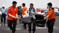 Endonezya Deniz Kuvvetleri Komutanı Vidodo A.S, kendi ekiplerinin Endonezya’dan Singapur’a giderken denize düşen AirAsia yolcu uçağını arama çalışmalarına katılmayacağını söyledi. Endonezya Deniz Kuvvetleri Komutanı Vidodo yaptığı açıklamada, deniz kuvvetlerinin arama çalışmalarında bulunmayacağını belirterek, çalışmalara Endonezya Ulusal Arama ve Kurtarma Ajansı […]