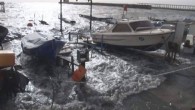 Rüzgarın hızının zaman zaman saatte 120 kilometreye ulaştığını iddia eden balıkçılar, kendilerine sahip çıkılmasını istedi. Teknelerinden biri batan, diğerini ise dalgadan dolayı karaya çekemediğini söyleyen 20 yıllık balıkçı İsmail Masdaklıoğlu, “Bu hava beklenen bir havaydı. Ama ben 1981’den beri sahildeyim. […]