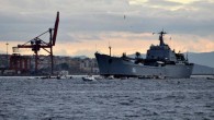 Rus savaş gemileri 156 borda numaralı ‘Yamal’ ile 110 bordo numaralı ‘Alexander Shabalin’ bugün saat 10.30’da Marmara Denizi’nden Çanakkale Boğazı’na giriş yaptı. Türk Sahil Güvenlik Botu’nun refakat ettiği Rus savaş gemileri, saat 12.15 sıralarında, boğazda gemilerin manevra yapması en güç nokta olan Nara Burnu’nu […]