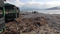 Nesli tükenme tehlikesi altında olan deniz kaplumbağalarının üreme alanlarından Fethiye Karaot Plajına yapılmak istenen yat-çekek limanı ile ilgili açılan davanın bilirkişi raporu belli oldu. Evrensel’den Özer Akdemir’in haberine göre projeye verilen “ÇED olumlu” kararına karşı yöre halkının açtığı davada sevindirici […]