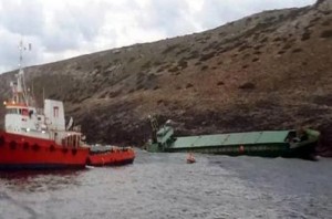 Yunanistan’ın ‘www.rodosalarm.gr’ internet sitesinin haberine göre,Yunanistan’dan İzmir Aliağa Limanı’na kargo