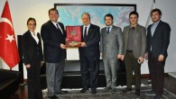 04 Şubat 2015 Çarşamba – Ankara Sanayi Odası (ASO) Başkanı Nurettin Özdebir, Ankara’nın sahip olduğu uluslararası akredite hastane potansiyeli ile çok cazip bir sağlık turizmi merkezi haline geldiğini belirterek, genç işadamlarına Afrika pazarına yönelik çalışmalar yapmaları çağrısında bulundu. ASO Başkanı Nurettin Özdebir’i […]