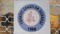28 Şubat 2015 Cumartesi – turizmhaberleri.com/haber merkezi 2022 sayılı 65 yaş ve üzeri ihtiyaç sahibi kişiler ile engellilerin gelir aldığı yasa ve 2828 sayılı evde bakım geliri alınan Yasalardaki değişiklik tasarısını 163 STK ile birlikte hazırladıklarını açıklayan Türkiye Sakatlar Derneği yetkililerle yapılan […]