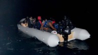 Tunus’un Medenin ili Kızılay Örgütü Şube Başkanı el-Munci Selim, sahil güvenlik güçlerinin, İtalya’ya gitmeye çalışırken tekneleri bozulan Afrika uyruklu 81 kaçağı kurtardığını söyledi. Selim, kaçakların 3’ü kadın 19’unun Somali, 2’si kadın 40’ının Nijerya, 12’sinin Gambiya, 4’ünün Mali, 3’ünün Gana, 1’inin […]