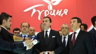 19 Mart 2015 Perşembe – Rusya’nın başkenti Moskova’da bu yıl 22’ncisi düzenlenen Moskova Uluslararası Seyahat ve Turizm Fuarı’na (MITT) katılan Bakan Ömer Çelik; Rusya’nın, Türk turizmi için çok önemli bir pazar olduğunu vurguladı. Fuara turizmcilere desteğini göstermek ve Rus muhatapları ile çeşitli […]