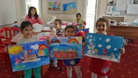 23 Nisan 2015 Perşembe – Nilgün Atar-turizmhaberleri.com 23 Nisan Ulusal Egemenlik ve Çocuk Bayramı Türkiye’nin her yerinde coşkuyla ve çok renkli etkinliklerle kutlanıyor. 2014 yılında gerçekleştirdiğimiz ” çocuklarla iletişim ” çalışmalarına bu yıl Özel Hayal Evi Sanat Merkezi işbirliği ile devam ediyoruz. […]