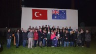 25 Nisan 2015 Cumartesi – Çanakkale de yapılacak törenler için yoğun talep olması üzerine, ziyaretin güvenli bir şekilde yapılabilmesi için Avustralya ve Yeni Zelanda hükümetleri aylar öncesinden kura çekerek asil ve yedek ziyaretçi listeleri oluşturduğunu belirten Crowne Plaza İstanbul Oryapark yetkilileri şu […]