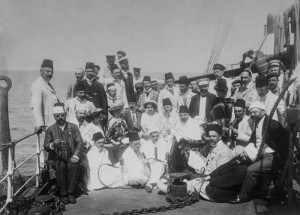 04 Haziran 2015 Perşembe – İstanbul Araştırmaları Enstitüsü’nün yeni sergisi “Doğu’nun Merkezine