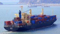 Doğu Çin Denizi’nin 400 km açığında seyir edenLiberya bayraklı M/V KAMALA adlı konteyner gemisinde bilinmeyen bir nedenle yangın çıktı.  Yerel saat ile 12.45 civarında Japonya 10. Bölge Sahil Güvenlik Birimi’ne tehlike sinyal gönderen gemide 796 konteyner ve 23 mürettebat bulunuyordu.  Doğu […]