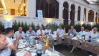 16 Temmuz 2015 Perşembe – Şanlıurfa Bölgesel Profesyonel Turist Rehberleri Odası-ŞURO Üyelerine Hacı Bekir Sofrasında bir iftar yemeği verdi. Yemeğe Şanlıurfa Turizm Platformu temsilcileriyle, Rehberler ve turizmciler katıldı. Yemekte fikir alışverişinde bulunan turizmciler; Suriye sorunu, Şanlıurfa daki Suriyelilerin bölge turizmine etkileri ve […]