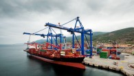 Türkiye’nin 2015 yılının ilk yarısında gerçekleştirdiği 73,5 milyar dolarlık ihracatın değer olarak yaklaşık yüzde 32’si karayoluyla taşındı. Bu ihraç taşımaları için karayolunda 737 bin sefer düzenlendi. Türkiye İstatistik Kurumu (TÜİK) verilerine göre, 2015 yılı ocak-haziran döneminde Türkiye’nin toplam ihracatı 73,5 […]