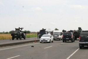Iğdır’daki Dilucu Sınır Kapısı’ndaki memurların görev yerlerine gidişine refakat eden