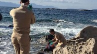 Bodrum’da kaçak botunun alabora olduğu faciada 5 gündür sürdürülen arama kurtarma çalışmalarında, kayıp çocuklardan birinin daha cesedine ulaşıldı. Bodrum’da 18 Kasım çarşamba günü Turgutreis açıklarındaki Tülle Adası yakınlarında, kaçak göçmenleri taşıyan bir lastik bot alabora oldu. Çoğunluğunu Suriyelilerin oluşturduğu sığınmacılardan […]