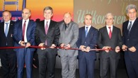 Türkiye’nin büyüyen logistek pazarını dünyanın en önemli markaları ile buluşturan bu yıl altıncısı düzenlenen Logitrans 2015 Uluslararası Transport Lojistik fuarı dün düzenlenen açılış töreniyle ziyarete açıldı. Açılış töreni konuşmalarını; Eko MMI Fuarcılık İdari İşler Müdürü İlker Altun, UTİKAD Başkanı Turgut […]