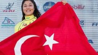 Yaşar Üniversitesi’nden yapılan açıklamaya göre, Profesyonel Rüzgar Sörfü Birliği Dünya Kupası’nın Fransa’ya bağlı Yeni Kaledonya’daki son ayağında yarışan Ünlü, gençlerde 3. kez dünya şampiyonluğunu, büyüklerde de dördüncülüğü kazandı. Açıklamada, üst üste 3. kez gençlerde şampiyon olan Ünlü’nün şu ifadelerine yer […]