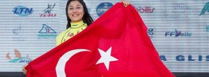 Yaşar Üniversitesi’nden yapılan açıklamaya göre, Profesyonel Rüzgar Sörfü Birliği Dünya