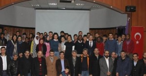 Ağrıda yeni kurulan Ağrı Nuhun Gemisi Uluslararası Öğrenci Derneğinin üyeleri