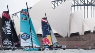 Hem son yarışın hem de genel kalsman ikinciliği için mücadele son yarışa kaldı. Red Bull Sailing Team’in ikincilik için SAP Extreme Sailing Team’i geçmesi gerekiyordu. Startı iyi alan SAP, Red Bull Sailing Team’i erken sıkıntıya soktu ama mücadeleyi bırakmayan Avusturya […]