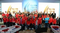 2015 yılı içinde ülkemizi temsil eden 36 farklı kategoride, 83 sporcu ve Milli Takım Antrenörlerine Türkiye Yelken Federasyonu`nun düzenlediği törende ödülleri verildi. Toplam 135 ödül dağıtılan geceye, Spor Genel Müdür Yardımcısı Murat Kocakaya, Türkiye Yelken Federasyonu Başkanı, Yönetim Kurulu, il […]