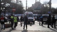 İstanbul Sultanahmet’te meydana gelen ve 10 kişinin ölümüne 15 kişinin yaralanmasına yol açan canlı bomba saldırısına turizm meslek örgütleri tepki gösterdi. TÜROFED Terörü Lanetledi Türkiye Otelciler Federasyonu (TÜROFED) Yönetim Kurulu Başkanı Osman Ayık, İstanbul Sultanahmet Meydanı’nda gerçekleştirilen terör saldırısını kınadı. […]