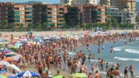 Türkiye’nin turizmdeki önemli pazarlarından İngiltere’de yaz rezervasyonlarında artış yaşanırken, rakiplerin bu pazarda da yükselişi dikkat çekiyor. Turizmdatabank’ın derlediği bilgilere göre, İngiltere’de yaz dönemi tatil rezervasyonları % 6 dolayında artış gösterirken, İspanya ve Portekiz % 30 gelişme ile öne çıkıyor. İngiltere’de […]