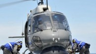 Yunanistan Deniz Kuvvetlerine ait bir helikopter, tatbikata katılmak üzere Nikiforos Fokas firkateyninden havalandı. Kalkıştan bir süre sonra irtibatın kesildiği helikopterin, Ege Denizinde Kinaros adası açıklarında düştüğü belirlendi. Yunan Deniz Kuvvetlerine ait bir helikopter kalkıştan kısa bir süre sonra Ege Denizi’nde […]