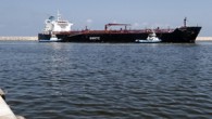 Avrupa’ya ihraç etmek için İran petrolünü taşıyan ilk şirket Glencore oldu. Amerikan The Wall Street Journal (WSJ) gazetesi, İsviçre’nin Glencore şirketinin, İran petrolünü Avrupa’ya ihraç etmek için yükleme işlemlerine başladığını bildirdi. Glencore AG tarafından kiralanan tankere Basra Körfezi’ndeki terminalde 80 […]