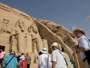 Mısır’da son yıllarda dinci terörün turizme vurduğu darbeler, ülke turizminin